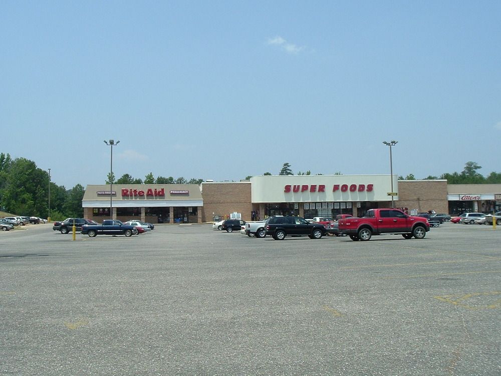 Thomasville Plaza Shopping Ctr: 33151 U.S. 43, Thomasville, AL 36784